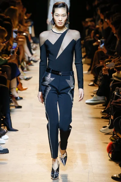 Look 13